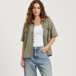 NWT Jane and Delancey Olive Green Boxy Fit Button-Up Shirt Short Sleeved Relaxed